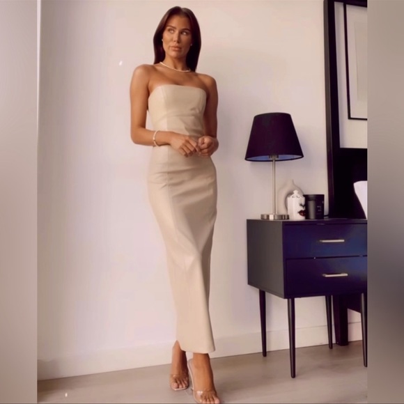 ZARA BLOGGERS FAV FAUX LEATHER DRESS - Picture 11 of 13